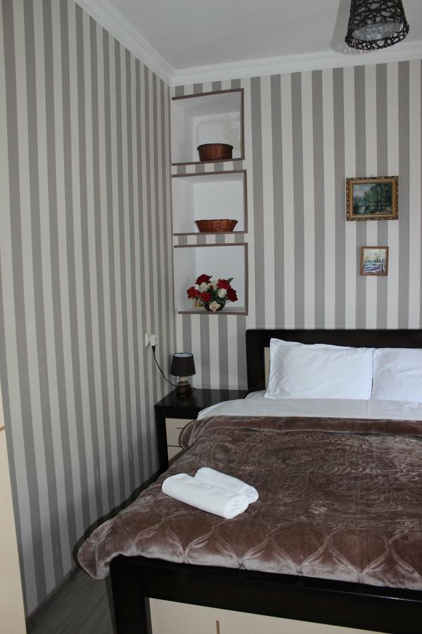 Travel Inn House Mestia • Მოგზაურის Სახლი Esterno foto