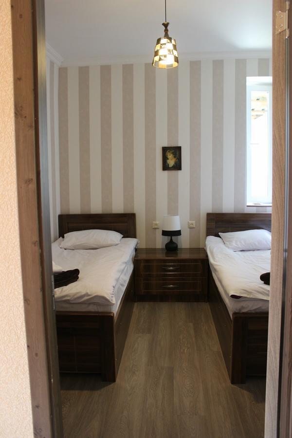 Travel Inn House Mestia • Მოგზაურის Სახლი Esterno foto
