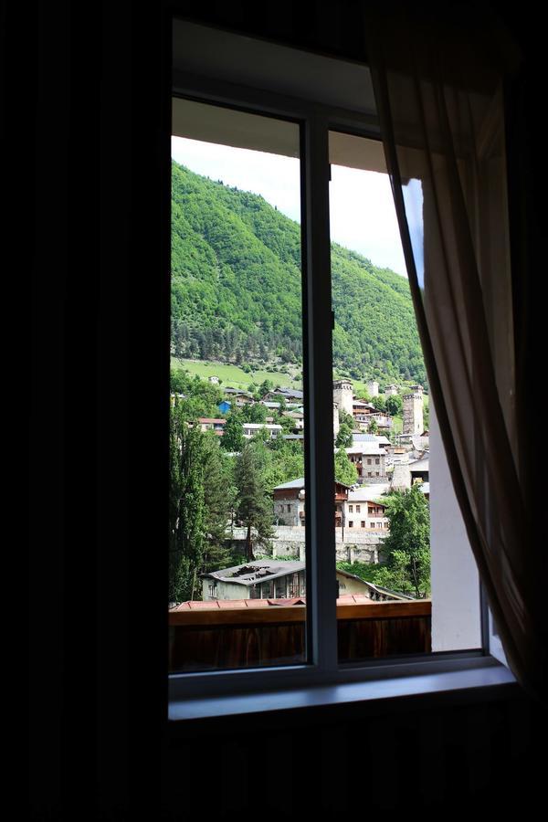 Travel Inn House Mestia • Მოგზაურის Სახლი Esterno foto