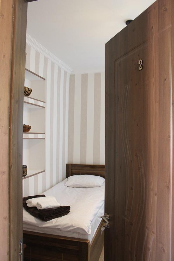 Travel Inn House Mestia • Მოგზაურის Სახლი Esterno foto