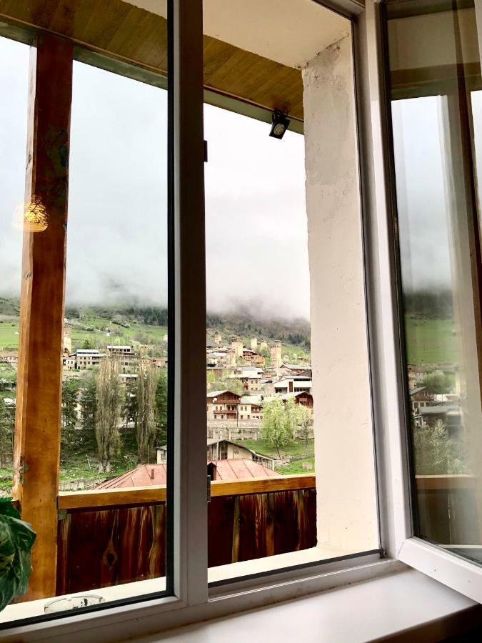 Travel Inn House Mestia • Მოგზაურის Სახლი Esterno foto